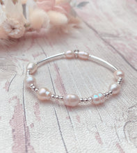 Load image into Gallery viewer, Freshwater Pearl Noodle Bangle